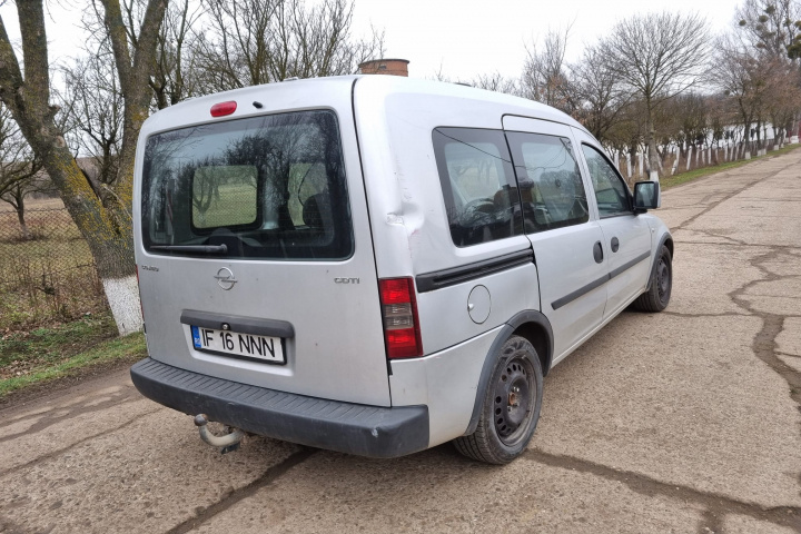 Torpedou Opel Combo C 2009 minivan 1.3 d