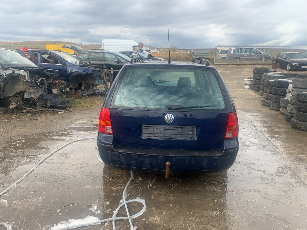 Torpedou Volkswagen Golf 4 2002 break 1,