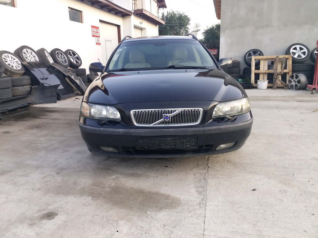 Torpedou Volvo V70 2003 Break 2.4