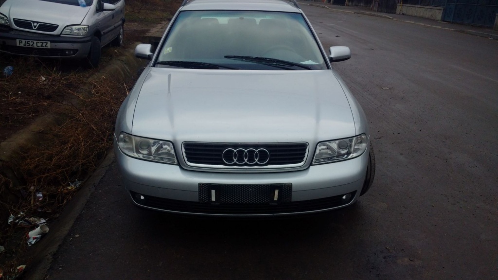 Trager Audi A4  B5 an 1999-2000 facelift complet cu radiatoare și electroventilator