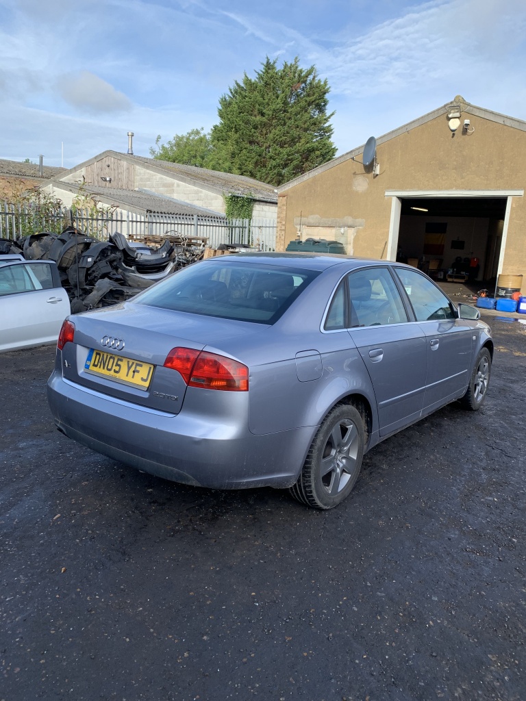 Trager Audi A4 B7 2005 Berlina 2.0TDI BL