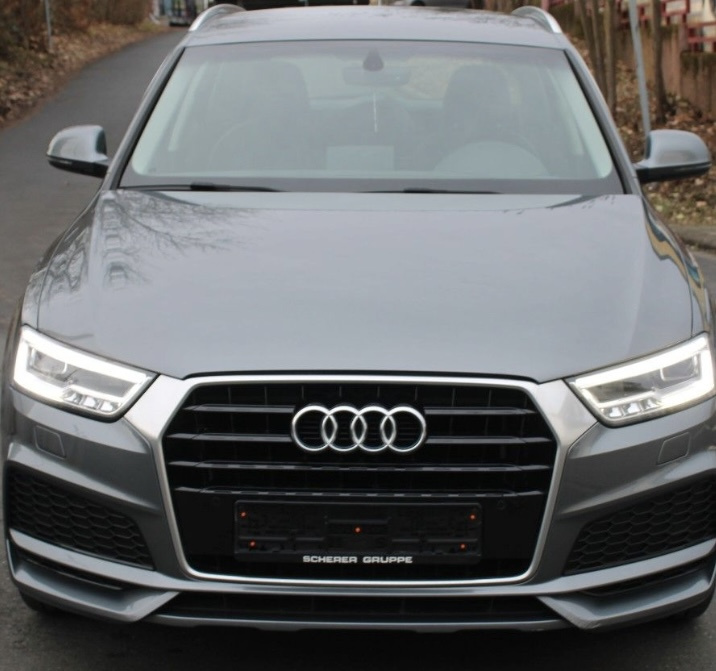 Trager Audi Q3 2021 SUV 1498