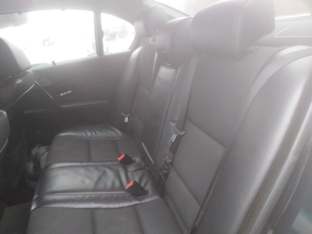 Trager BMW E60 2006 Sedan 3.0xi (N52)