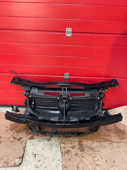Trager bmw e90 e91 lci