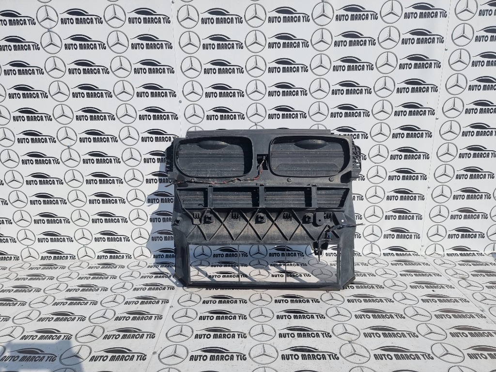 Trager Bmw X5 E70 2013 facelift cu grile active