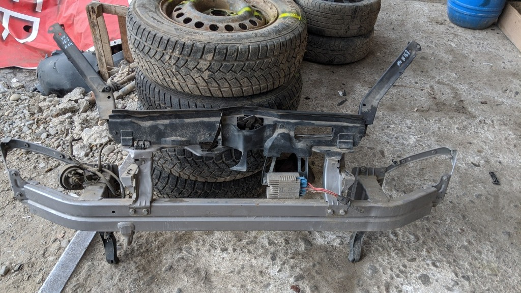 Trager / calandru fata dezechipat MB Mercedes A-Class A Class 1.4 benzina A140 A 1.4
