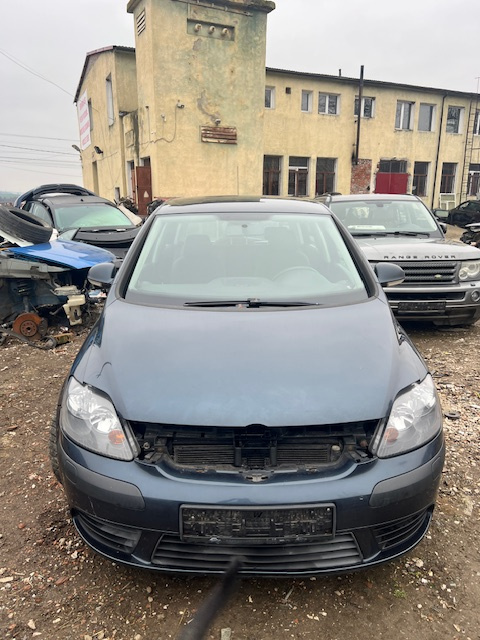 Trager / Calandru Golf 5 Plus 2007,motor 1.9 tdi 66kw cod motor BXF, Trager / Calandru Golf 5 Plus 2007,motor 1.9 tdi 66kw cod motor BXF, Volkswagen VW Golf 5 [2003 - 2009] Hatchback 5-usi 1.9 TDI MT (90 hp) Dezmembrez Golf 5 Plus 2007,motor 1.9 tdi 