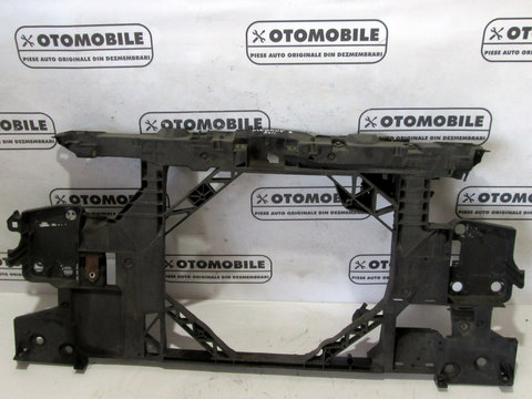 Trager / calandru Renault Megane 3 [Fabr 2009-2013]