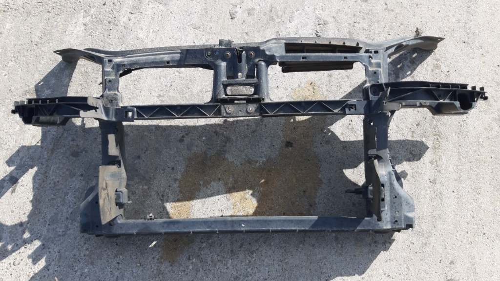 Trager cu mici defecte VW Golf 5