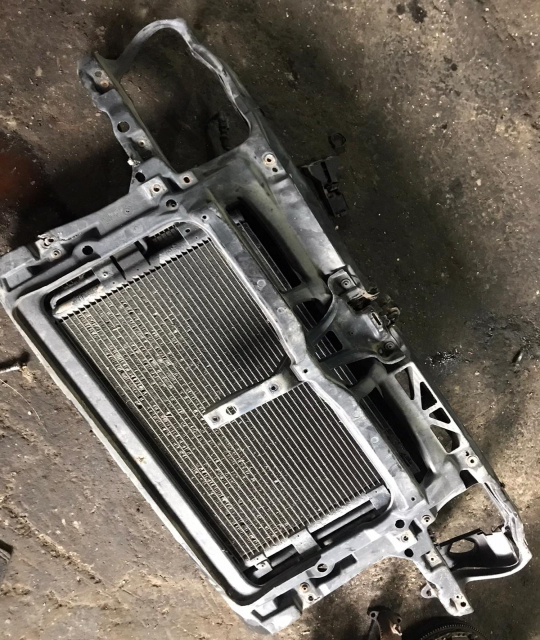 Trager CU RADIATOR Volkswagen Golf 4 [1997 - 2006] wagon 1.9 TDI MT (100 hp) AXR COMBI NEGRU