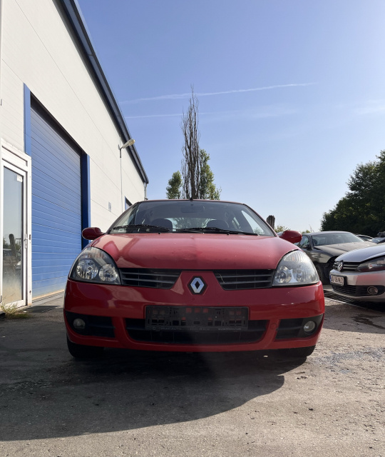 TRAGER (DECUPAJ FRONTAL) Renault Symbol [2th facelift] [2005 - 2008] Sedan 1.4 MT EURO-4 (75 hp)