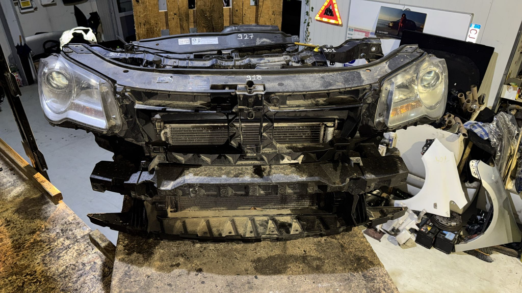 TRAGER DEZECHIPAT VW TOURAN FACELIFT 2008 1.9 TDI SUV (id: 918)