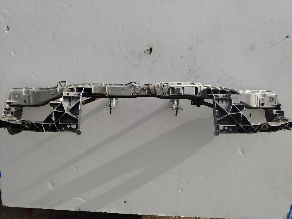 Trager fata Ford Focus C-max Cb7 2011-2015 an 2011 cod piesa 1710104