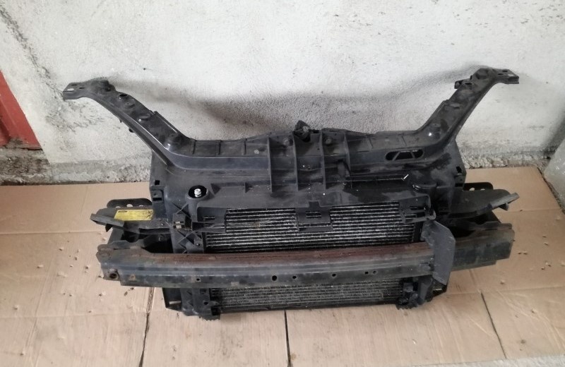 Trager Ford Fiesta 1.6 HDI 2009 cu electroventilator si radiator apa