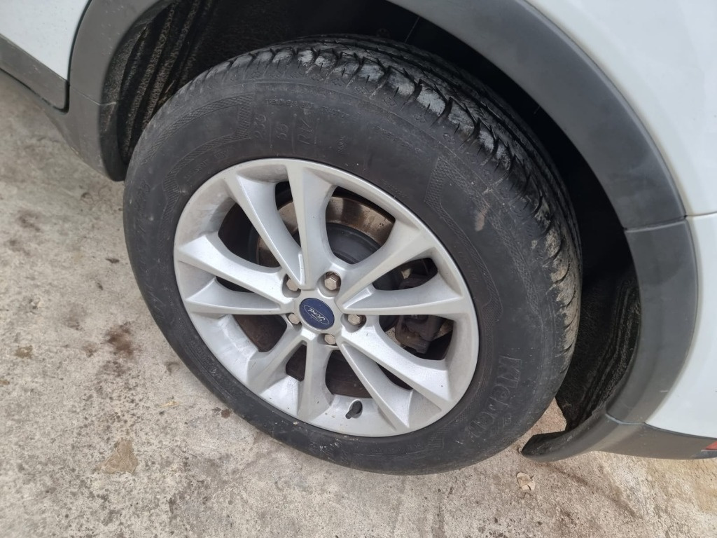Trager Ford Kuga 2012 facelift 2.0 tdci
