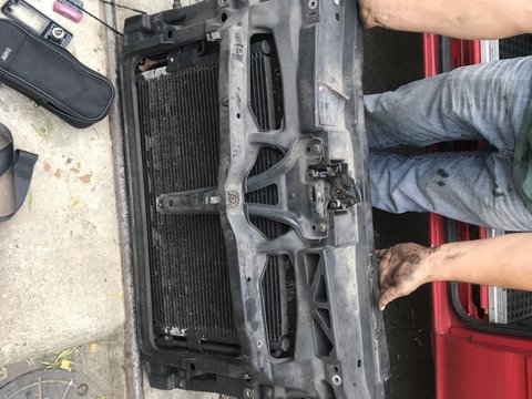 Trager Golf 4 cu radiator apa si AC