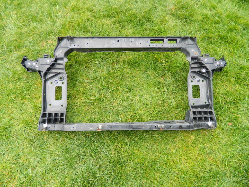 Trager Hyundai Tucson model 2014-2017 cod 64101-D7000