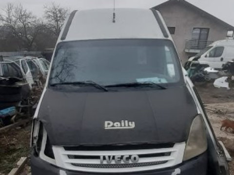Trager Iveco Daily 4 2010 duba 3000f1