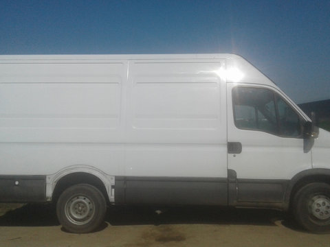 Trager Iveco Daily 5 2008 duba 2999