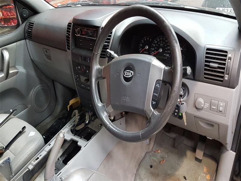 Trager Kia Sorento 2005 SUV 2.5 CRDi