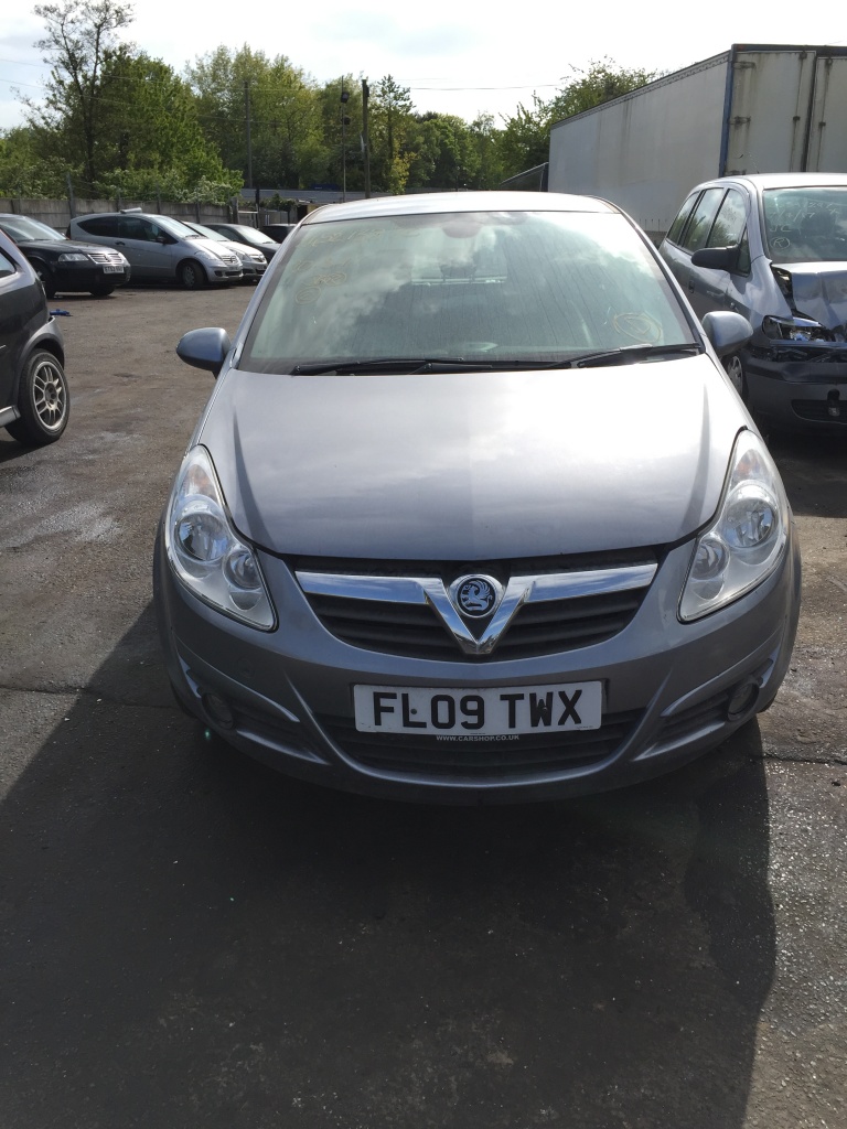 Trager Opel Corsa D