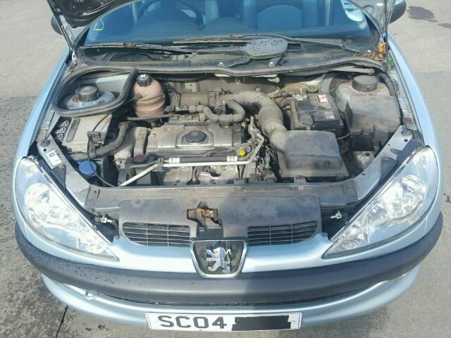 Trager Peugeot 206 2002 hatchback 1.4i