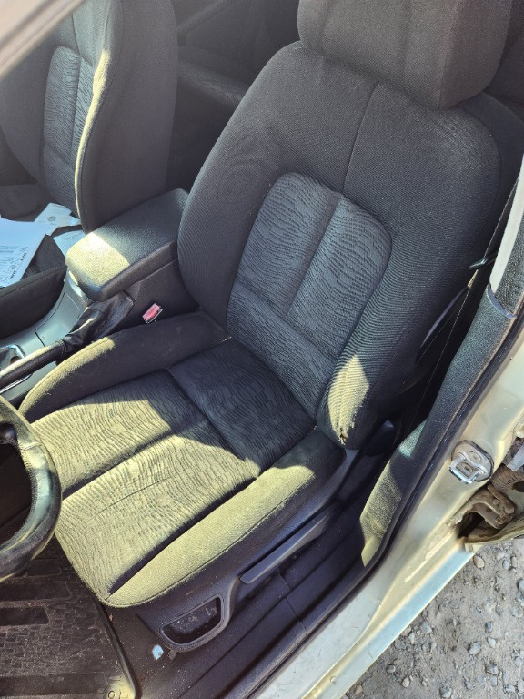 Trager Peugeot 407 2006 Berlina 1.6hdi- 