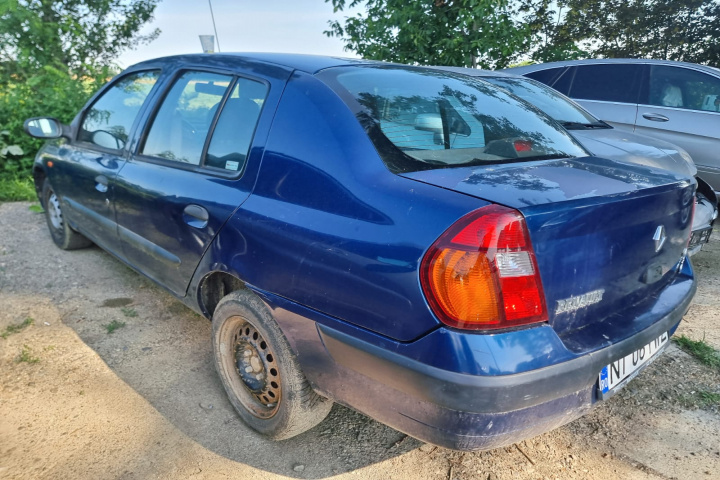 Trager Renault Clio 2001 sedan 1.4 K7J 7