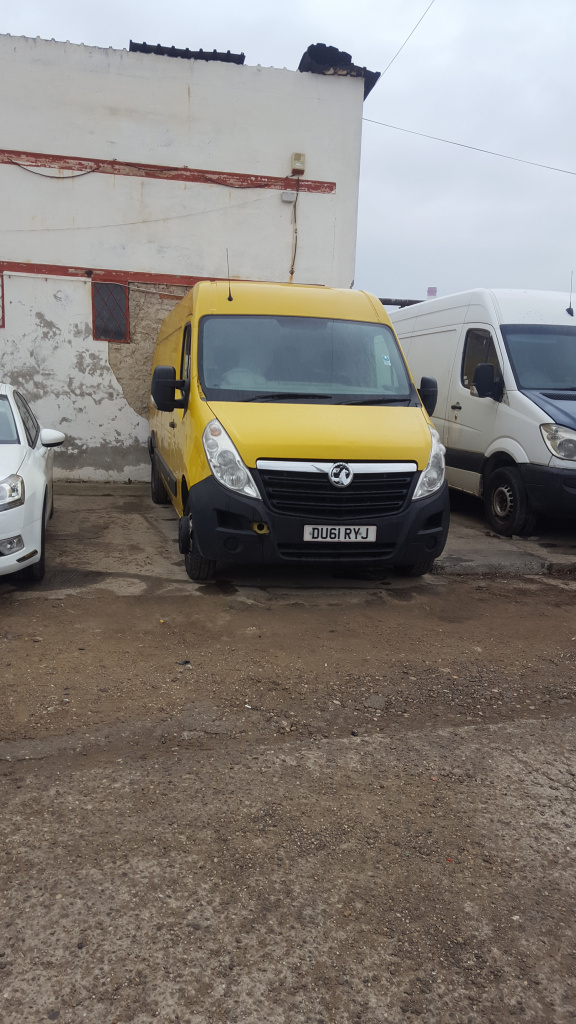 Trager Renault Master 2012 duba 2.3 dci