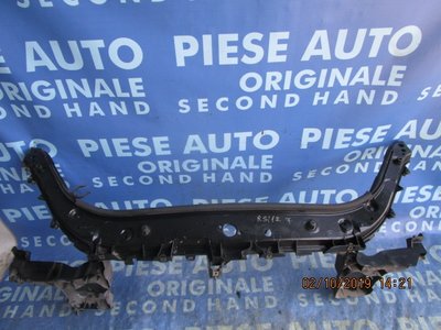 Trager Renault Scenic 2004; 8200137496