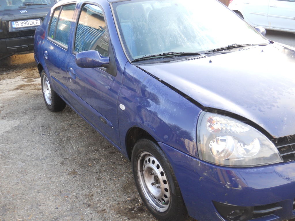 Trager Renault Symbol 2007 BERLINA 1.5 ,