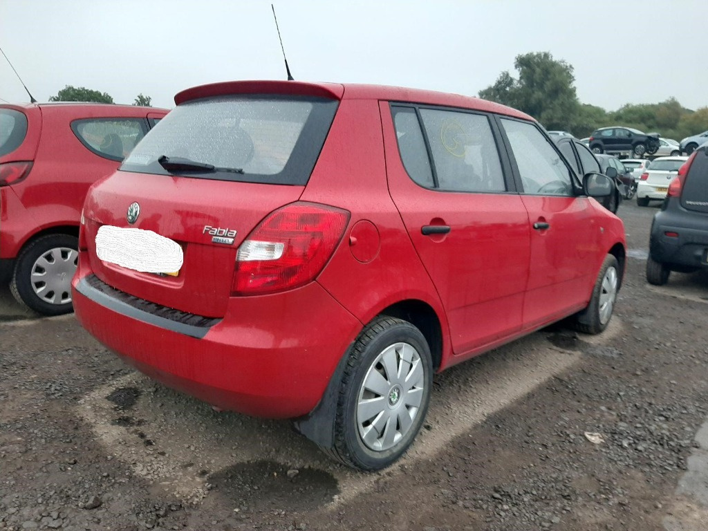 Trager Skoda Fabia 2 2009 HATCHBACK 1.2 