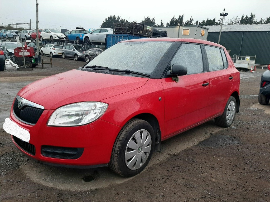 Trager Skoda Fabia 2 2009 HATCHBACK 1.2 