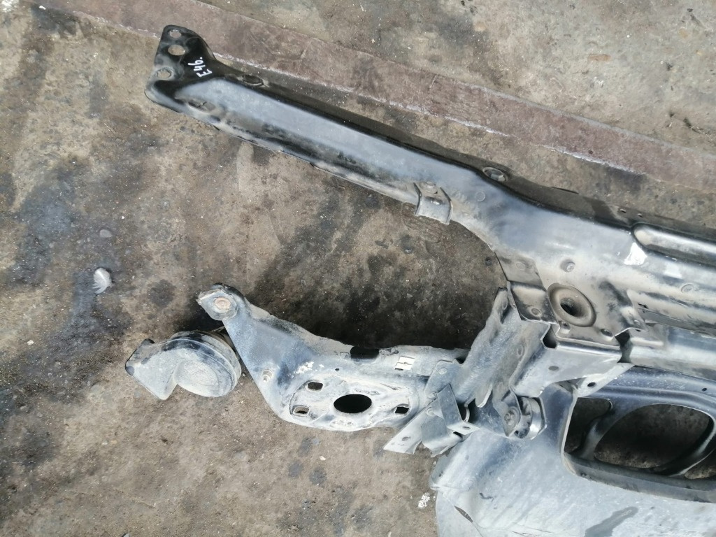 Trager / suport faruri si radiatoare BMW E46 2.0 diesel