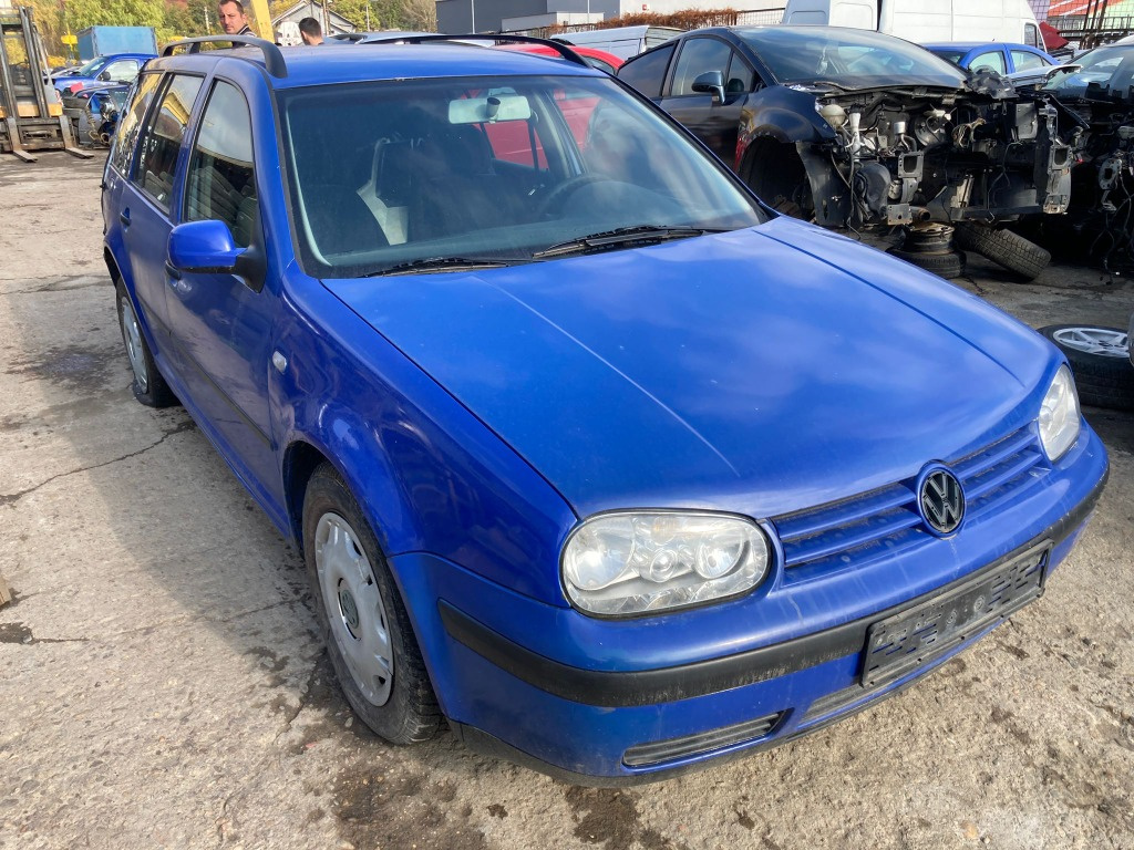 Trager Volkswagen Golf 4 2001 COMBI 1.6 16V