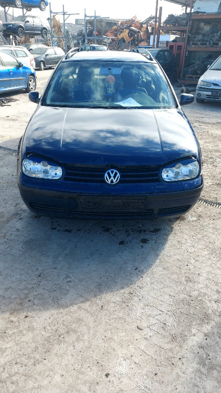 Trager Volkswagen Golf 4 2002 break 1.4