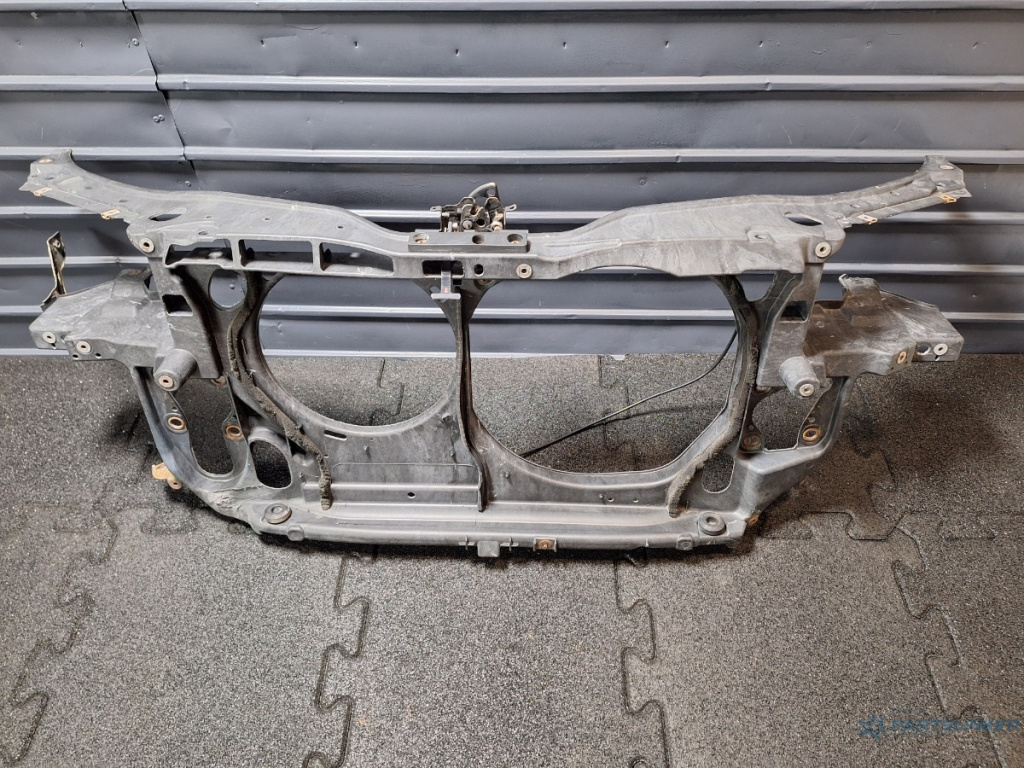 Trager VOLKSWAGEN PASSAT (3B3) [ 2000 - 2005 ] TDI (AVB) 74KW|101HP OEM 3B0805594
