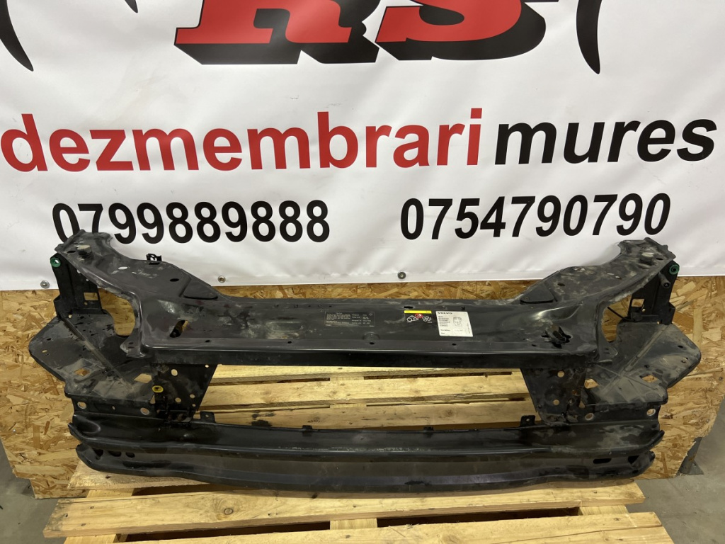 Trager Volvo V70 2.4D Manual, 175cp sedan 2010 (cod intern: 91395)