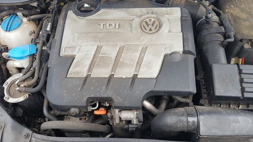 Trager VW Golf 6 2010 coupe 2.0 tdi