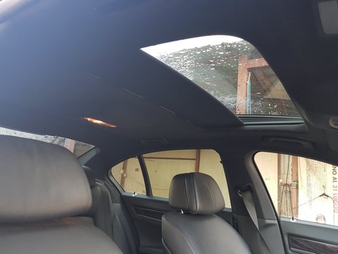 Trapa BMW seria 7 F01 completa cu cu geam