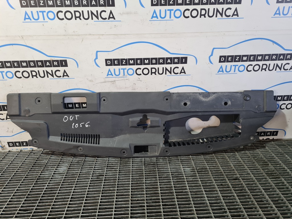 Traversa Mitsubishi Outlander III Facelift 2015 - 2018 ROSU