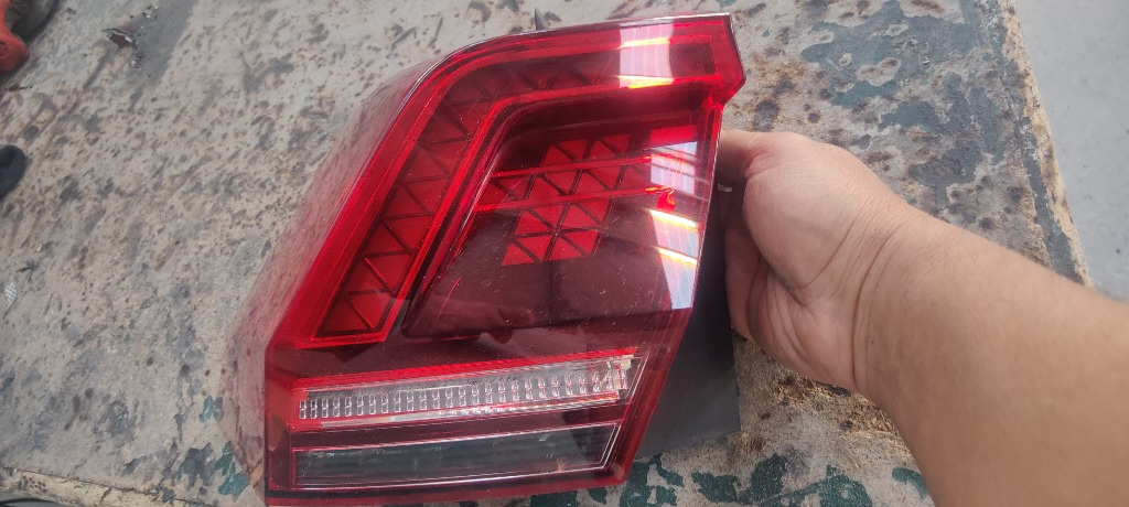 Tripla dreapta Volkswagen Tiguan 2020