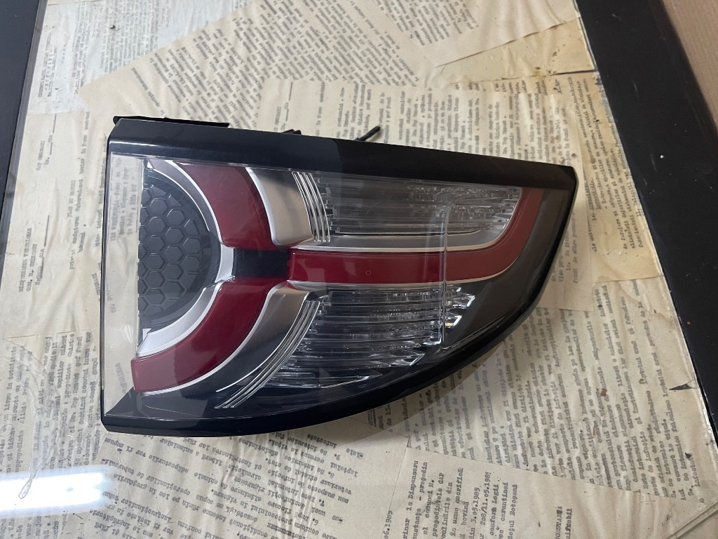 Tripla Stop Dreapta aripa Land Rover Discovery sport 2014-2018 Cod FK7213404CG