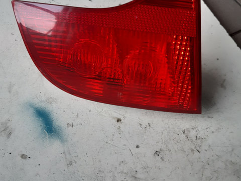 Tripla/Stop spate stanga pe haion ptr.Audi A4 b7,kombi,cod:8E9944093A