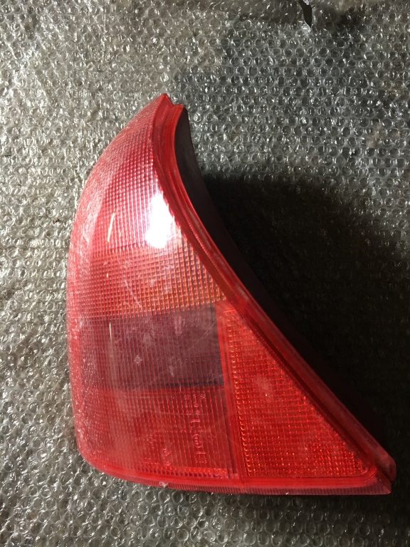 Tripla stop stanga Renault Clio 7700410515