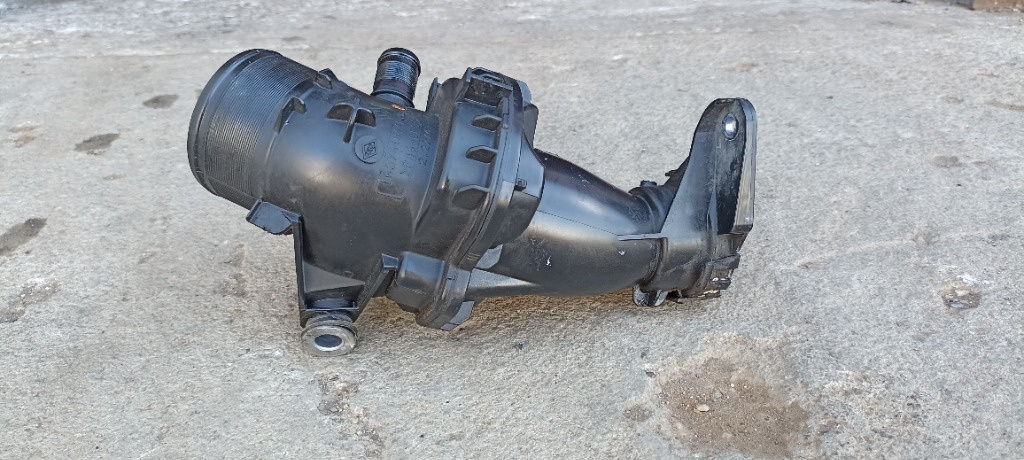 Tub aspiratie turbina Nissan Qashqai 1.6dci, 165761844r