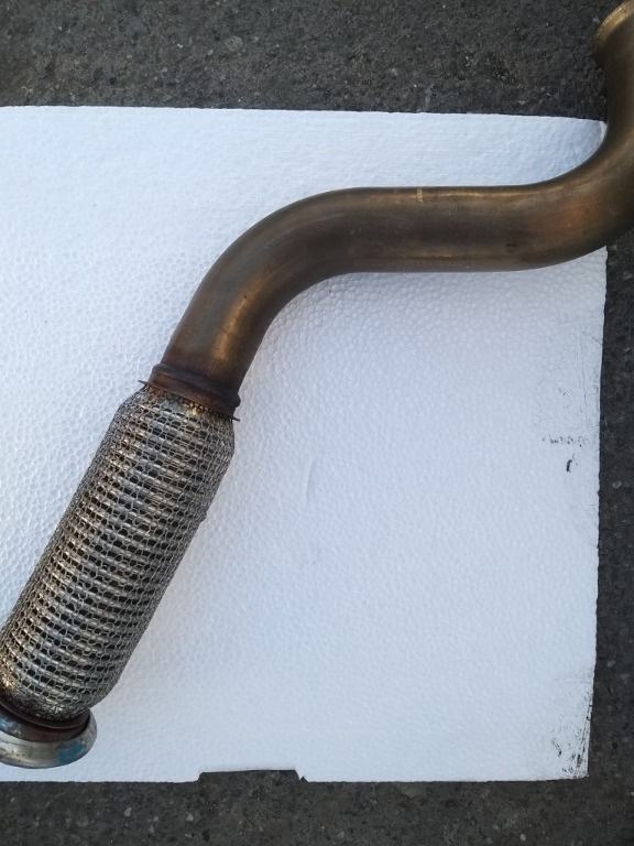 Tub Flexibil cod: 9818372280 pentru Peugeot 308, 508, 2008, 3008, 5008 din 2023 1.5 HDI
