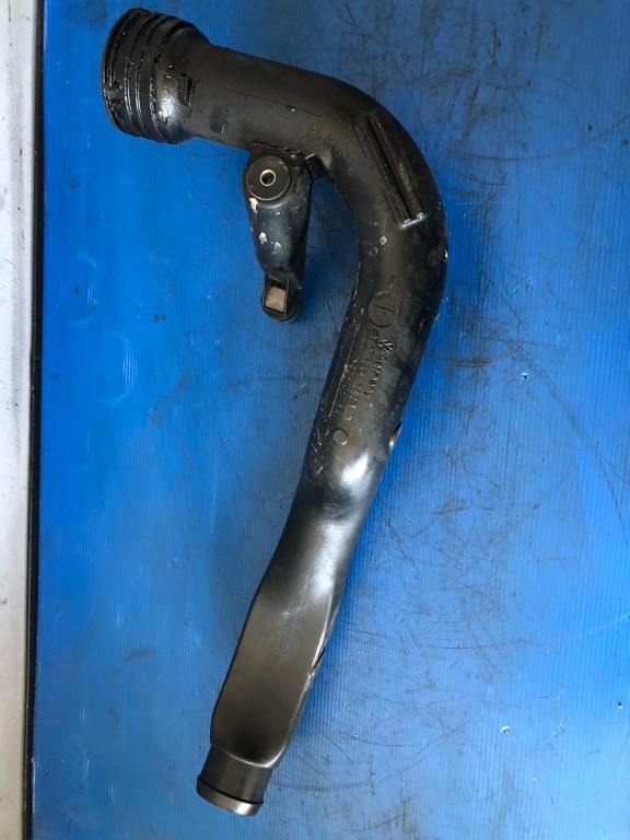 Tub intercooler 1.9 tdi audi a4 b6 8e0145762b 0281002401