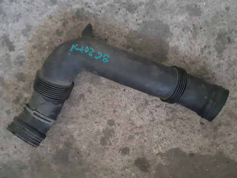 Tububulatura aer, Vw Passat B6 (3C5) [Fabr 2005-2010] motor:2.0 fsi, 1K0129618AJ