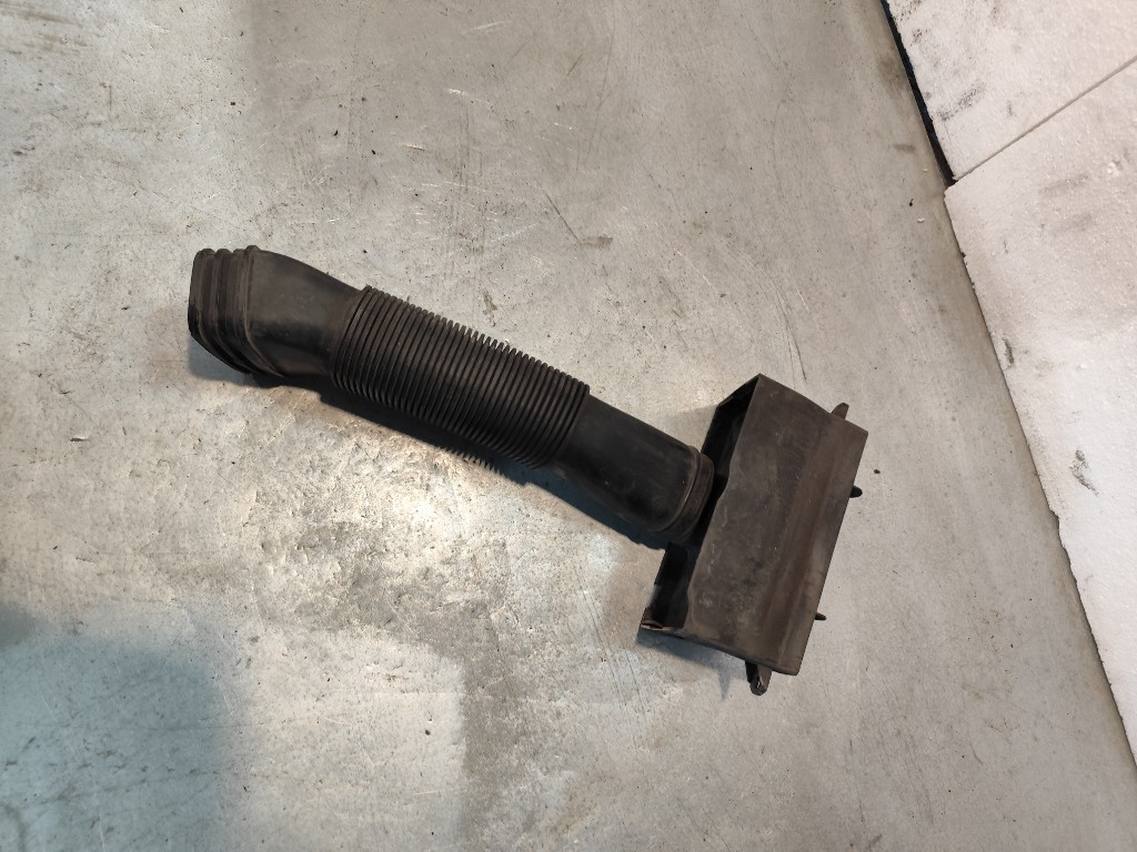 Tubulatura admisie aer Seat Ibiza 2.0 TDI 2009 - 2